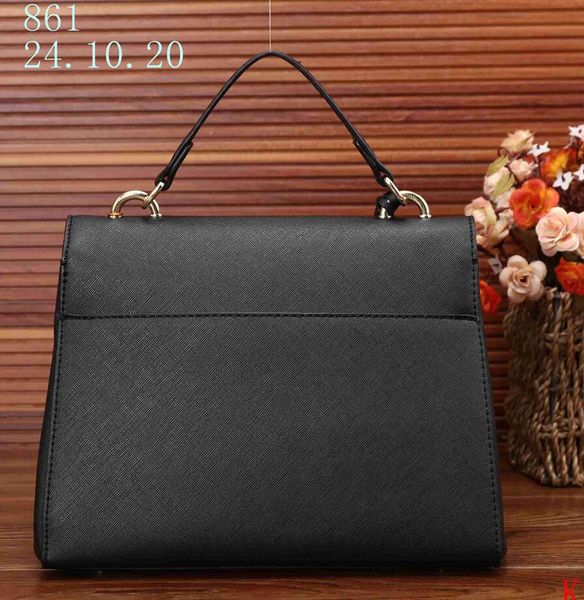 Totes honesbusiness
Totes honesbusiness