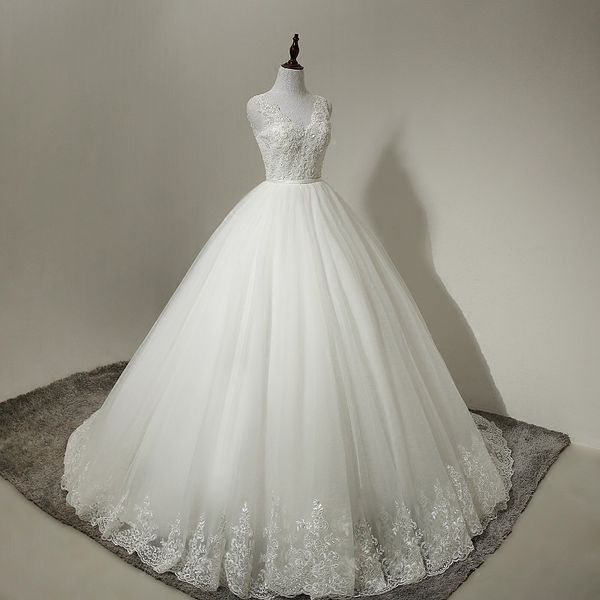 tulle with lace appliques ball gown wedding dress 2019 capped v neck wedding gowns lace up bridal gown for marriage, White
tulle with lace appliques ball gown wedding dress 2019 capped v neck wedding gowns lace up bridal gown for marriage, White