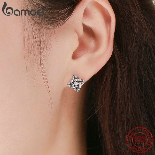 wholesale genuine 100% 925 sterling silver sparkling crystal cz geometric stud earrings for women sterling silver jewelry11, Golden;silver
wholesale genuine 100% 925 sterling silver sparkling crystal cz geometric stud earrings for women sterling silver jewelry11, Golden;silver