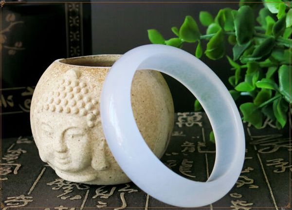 beautiful fashion 100% natural white chalcedony stone bracelet 56mm~~62mm, Golden;silver
beautiful fashion 100% natural white chalcedony stone bracelet 56mm~~62mm, Golden;silver
