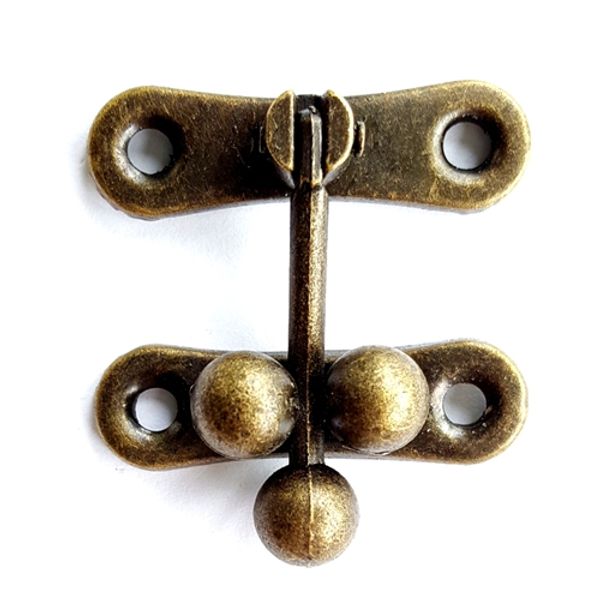 30pcs 31*33mm antique bronze brass handbag hook clasp hardware fittings decorative gift wooden box cabinet ambry drawer buckle
30pcs 31*33mm antique bronze brass handbag hook clasp hardware fittings decorative gift wooden box cabinet ambry drawer buckle