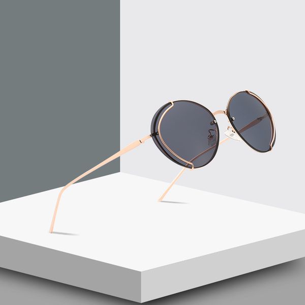 2018 woman oval sunglasses new rimless luxury men metal fashion brand designer female sun glasses for women shades eyewear uv400, White;black
2018 woman oval sunglasses new rimless luxury men metal fashion brand designer female sun glasses for women shades eyewear uv400, White;black
