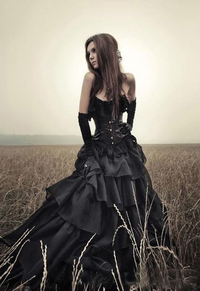 Black Gothic Wedding Dresses 2019 Layers Strapless Corset Top Basque Skirt Halloween Costumes Wedding Gowns Custom Made
Black Gothic Wedding Dresses 2019 Layers Strapless Corset Top Basque Skirt Halloween Costumes Wedding Gowns Custom Made