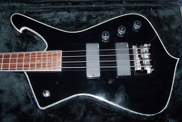 custom paul stanley icb500 iceman 4 string bass black solid body electric bass guitar maple neck & rosewood fingerboard, white dot inlay
custom paul stanley icb500 iceman 4 string bass black solid body electric bass guitar maple neck & rosewood fingerboard, white dot inlay