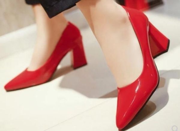 send 2018 autumn high heel shoes women coarse heel shallow mouth pointed end wedding shoes, Black
send 2018 autumn high heel shoes women coarse heel shallow mouth pointed end wedding shoes, Black