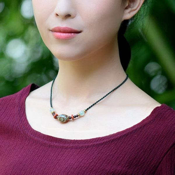 whole salevintage maxi choker necklace women ethnic dzi pendant stone aventurine pterocarpus santalinus short chain jewelry femme, Golden;silver
whole salevintage maxi choker necklace women ethnic dzi pendant stone aventurine pterocarpus santalinus short chain jewelry femme, Golden;silver