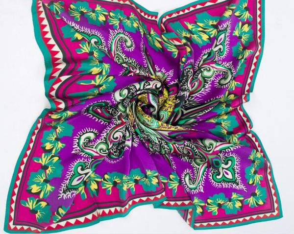 100% silk geometric print square scarf soft wraps for women 
100% silk geometric print square scarf soft wraps for women