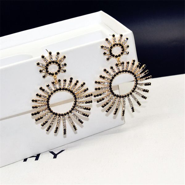ajojewel full cz sunflower bridal chandelier earrings women luxury jewelry for wedding party new year bijoux femme, Silver
ajojewel full cz sunflower bridal chandelier earrings women luxury jewelry for wedding party new year bijoux femme, Silver