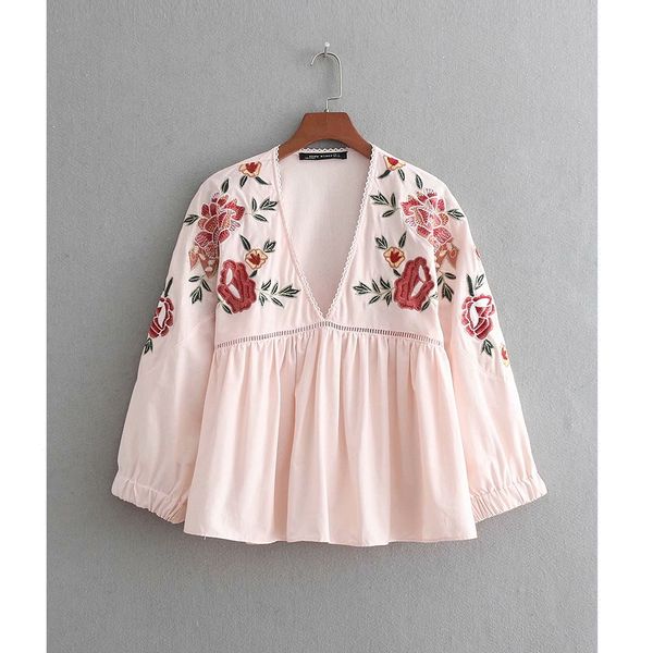 autumn women pink vintage v neck flower embroidery pleats kimono blouse chic shirt women lace patchwork femininas blusas tops, White
autumn women pink vintage v neck flower embroidery pleats kimono blouse chic shirt women lace patchwork femininas blusas tops, White