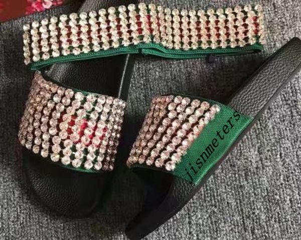 Sandálias jisnmeters
Sandálias jisnmeters