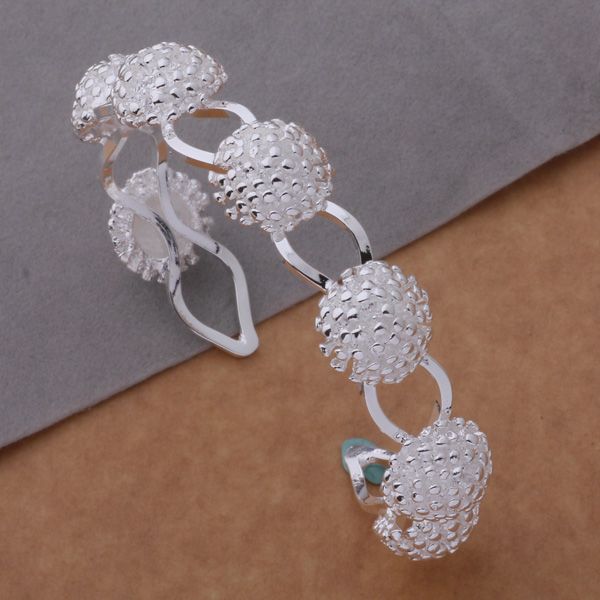 whole sale2016 silver jewelry rose opening bangle fashion for ladies party anniversary wedding loving gift as082, Black
whole sale2016 silver jewelry rose opening bangle fashion for ladies party anniversary wedding loving gift as082, Black