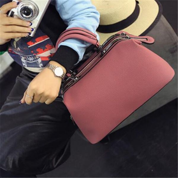 2018 women's messenger bag famous fashion candy shoulder bags ladies totes simple vintage women messenger bag
2018 women's messenger bag famous fashion candy shoulder bags ladies totes simple vintage women messenger bag