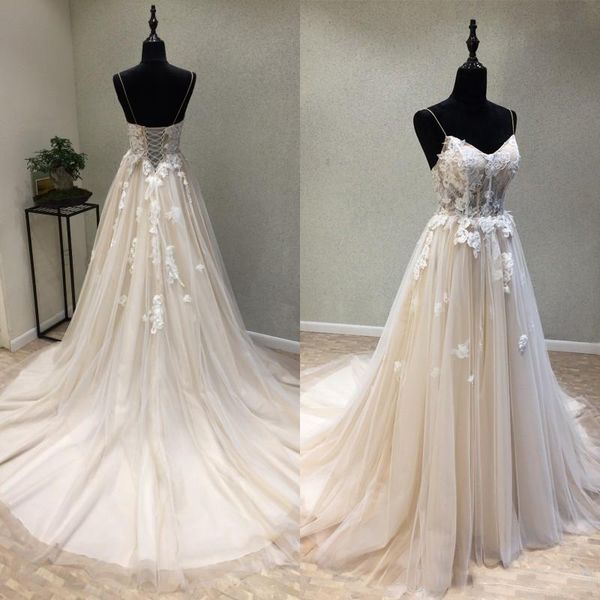 

2018 illusion champagne wedding dresses spaghetti straps sweetheart see through lace appliques country bridal gown corset back, White