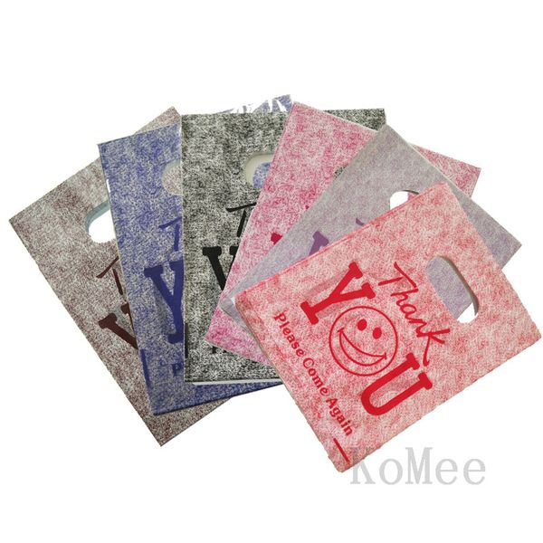 ale 100pcs/lot 15x20cm "thank you" design plastic gift bag jewelry gifts packaging plastic shopping bags with handle
ale 100pcs/lot 15x20cm "thank you" design plastic gift bag jewelry gifts packaging plastic shopping bags with handle