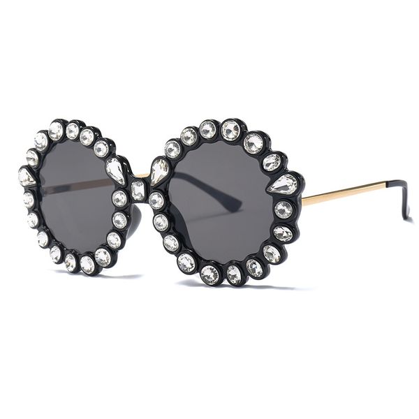 fashion oversized crystal diamond sunglasses 2019 women fashion shades brand designer trendy round rhinestone sun glasses uv400 w84
fashion oversized crystal diamond sunglasses 2019 women fashion shades brand designer trendy round rhinestone sun glasses uv400 w84