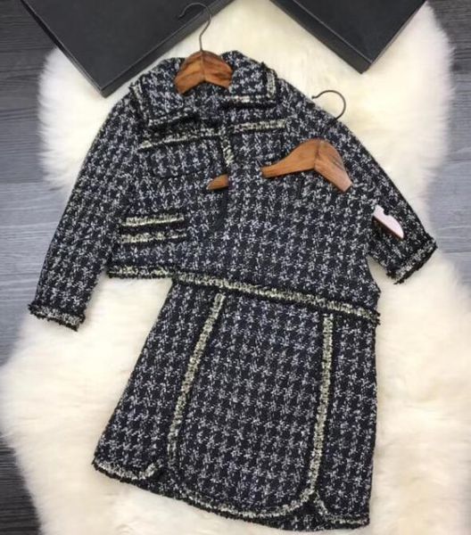 2 piece 2018 Baby Girls set winter warm outerwear Children luxury Woolen Princess Dress Lapel coat+vest dress Kids Clothes 2colors
2 piece 2018 Baby Girls set winter warm outerwear Children luxury Woolen Princess Dress Lapel coat+vest dress Kids Clothes 2colors