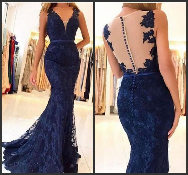 2019 new elegant dark navy lace mermaid prom dresses sleeveless beaded appliques vestido de festa long evening pageant party gowns, Black;red
2019 new elegant dark navy lace mermaid prom dresses sleeveless beaded appliques vestido de festa long evening pageant party gowns, Black;red