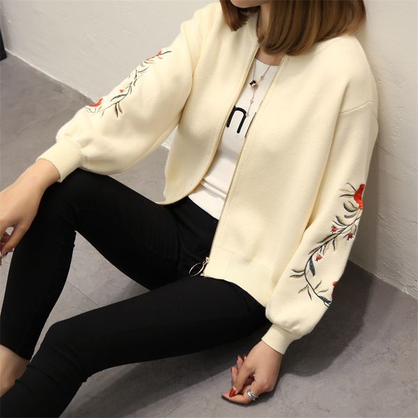 2017 spring and autumn new fashion korean version of the wild sweater sweater student embroidery knitted cardigan jacket female, White;black
2017 spring and autumn new fashion korean version of the wild sweater sweater student embroidery knitted cardigan jacket female, White;black