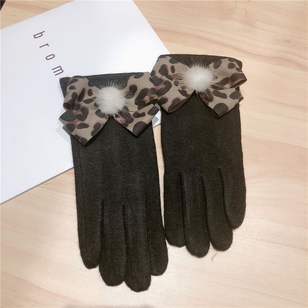 leopard bowknot touch screen gloves double layer thick soft warm winter minttens outdoor driving gloves guantes luvas female, Blue;gray
leopard bowknot touch screen gloves double layer thick soft warm winter minttens outdoor driving gloves guantes luvas female, Blue;gray