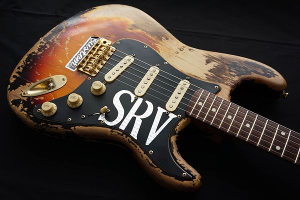 custom shop mesterbuilt limited edition stevie ray vaughan tribute srv number one electric guitar / ing
custom shop mesterbuilt limited edition stevie ray vaughan tribute srv number one electric guitar / ing