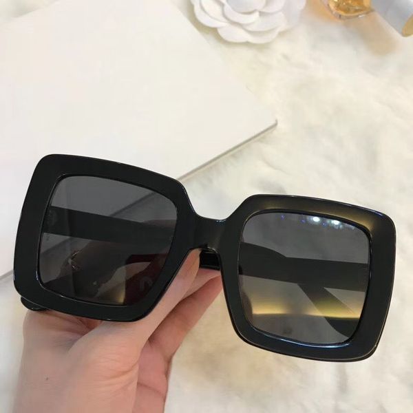 new fashion women sunglasses 4223 men sunglasses simple and generous men sun glasses outdoor uv400 protection eyewear with case, White;black
new fashion women sunglasses 4223 men sunglasses simple and generous men sun glasses outdoor uv400 protection eyewear with case, White;black