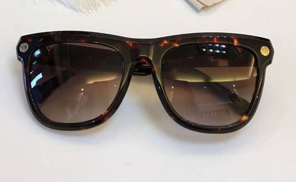 women vintage retro round sunglasses gold pink brown shaded oversizded sunglasses new with box numl1221-23, White;black
women vintage retro round sunglasses gold pink brown shaded oversizded sunglasses new with box numl1221-23, White;black