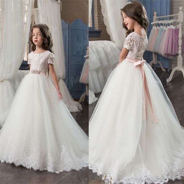 короткие рукава слоновой кости цветок девушка платье со съемным поясом девушка театрализованное платье с кружевной поезд, White;blue
короткие рукава слоновой кости цветок девушка платье со съемным поясом девушка театрализованное платье с кружевной поезд, White;blue