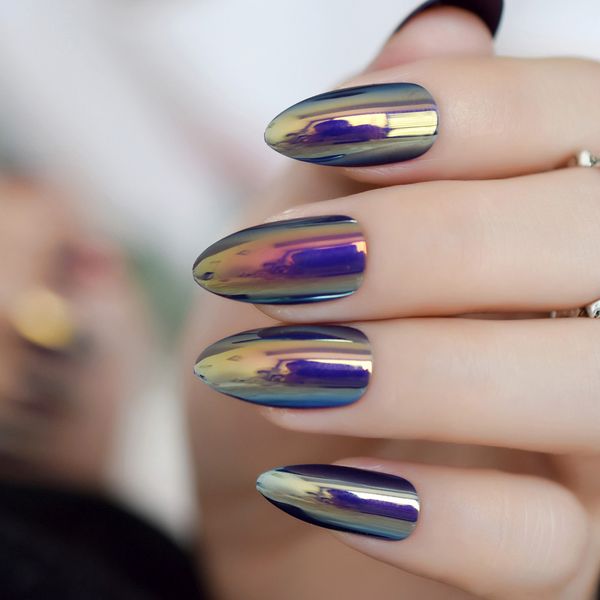 medium chameleon nails stiletto artificial metallic nail art salon tips product for women wear, Red;gold
medium chameleon nails stiletto artificial metallic nail art salon tips product for women wear, Red;gold