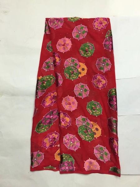 5yards/pc gorgeous red chiffon silk lace african smooth flower silk fabric with rhinestone and beads for dress js40-3, Black;white
5yards/pc gorgeous red chiffon silk lace african smooth flower silk fabric with rhinestone and beads for dress js40-3, Black;white