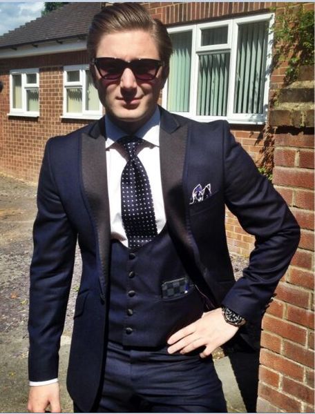 shawl lapel navy blue groom tuxedos wedding suits for men 4 pieces (jacket+pants+vest+bowtie) groomsman suits custom, Black;gray
shawl lapel navy blue groom tuxedos wedding suits for men 4 pieces (jacket+pants+vest+bowtie) groomsman suits custom, Black;gray