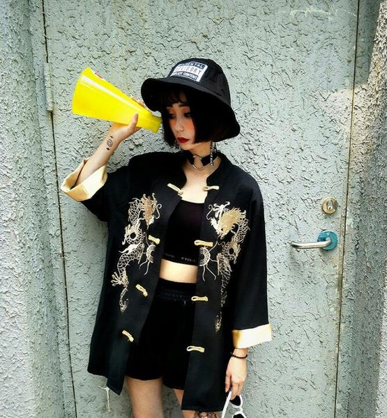 chinese style vintage embroidered dragon loose coat, Black;brown
chinese style vintage embroidered dragon loose coat, Black;brown