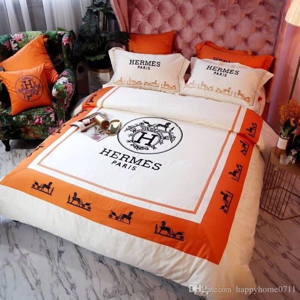 luxury classic embroidery carriage pattern fleece soft fleece fabric bedding set 4 piece set christmas family gift
luxury classic embroidery carriage pattern fleece soft fleece fabric bedding set 4 piece set christmas family gift