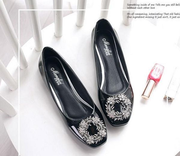 send diamond square toes single shoes shallow mouth flat woman shoes in spring, Black
send diamond square toes single shoes shallow mouth flat woman shoes in spring, Black