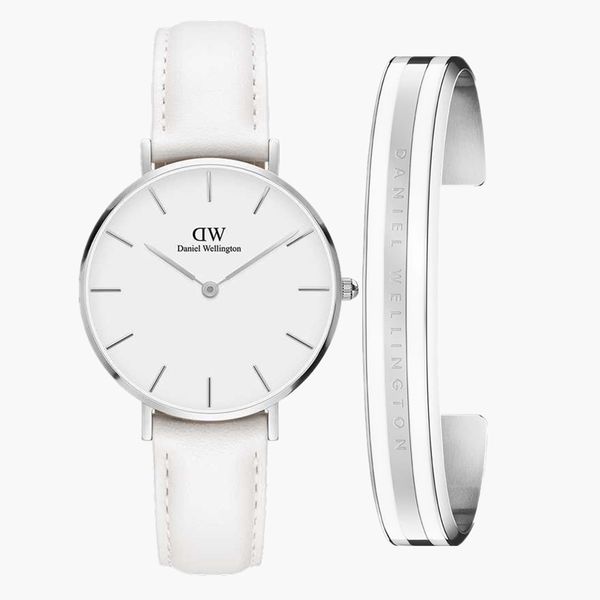 Girl New Daniel Wellington Womens Wrist watches 32mm Women Quartz Watches Famous Female Clock Relogio Montre Femme And DW Bracelet
Girl New Daniel Wellington Womens Wrist watches 32mm Women Quartz Watches Famous Female Clock Relogio Montre Femme And DW Bracelet