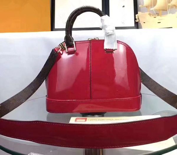 Top Quality ALMA BB PM Big letters Shell Bag Women real Leather Canvas handle Flower Embossed Shoulder Bags Designer handbags Crossbody bag
Top Quality ALMA BB PM Big letters Shell Bag Women real Leather Canvas handle Flower Embossed Shoulder Bags Designer handbags Crossbody bag