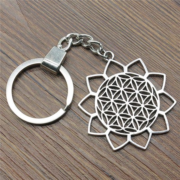 6 pieces key chain women key rings for car keychains with charms large flower of life 48x42mm, Slivery;golden
6 pieces key chain women key rings for car keychains with charms large flower of life 48x42mm, Slivery;golden