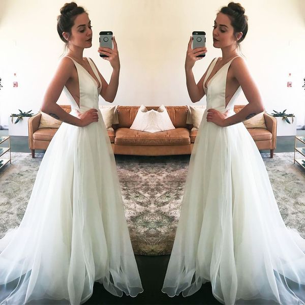 V-neck Newest White A-line Wedding Dresses Backless Straps Sweep-Train Bridal Gowns Beach Bohemia Wedding Gowns Cheap
V-neck Newest White A-line Wedding Dresses Backless Straps Sweep-Train Bridal Gowns Beach Bohemia Wedding Gowns Cheap