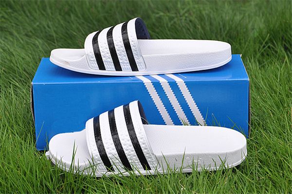 Designer Slippers Sport Brand Letter Men Summer Rubber Sandals Beach Slide New Luxury Slides Fashion Scuffs Slippers Indoor Shoes
Designer Slippers Sport Brand Letter Men Summer Rubber Sandals Beach Slide New Luxury Slides Fashion Scuffs Slippers Indoor Shoes