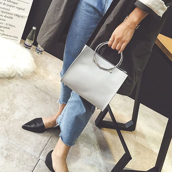 new fashion women message bags with small purse metal ring handle leather handbag ladies girls trendy shoulder bag balestra
new fashion women message bags with small purse metal ring handle leather handbag ladies girls trendy shoulder bag balestra