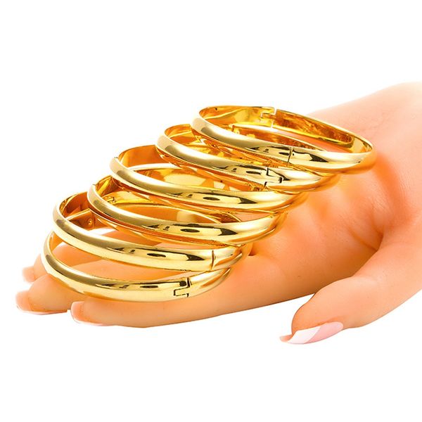 1 pieces smooth bangle plain openable bracelet 18k yellow gold filled classic fashion jewelry gift dia 6cm, Black
1 pieces smooth bangle plain openable bracelet 18k yellow gold filled classic fashion jewelry gift dia 6cm, Black