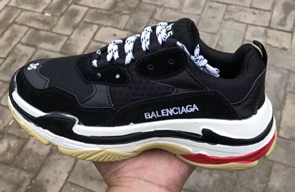 avec boîte 17fw triple-s paris designer de luxe casual chaussures de course pour haute qualité gomme hommes femmes triple s papa noir blanc, Black
avec boîte 17fw triple-s paris designer de luxe casual chaussures de course pour haute qualité gomme hommes femmes triple s papa noir blanc, Black