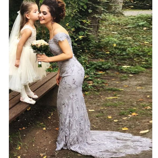 elegant beaded v-neck gray lace evening dresses mermaid prom dress off the shoulder dress party evening, Black;red
elegant beaded v-neck gray lace evening dresses mermaid prom dress off the shoulder dress party evening, Black;red