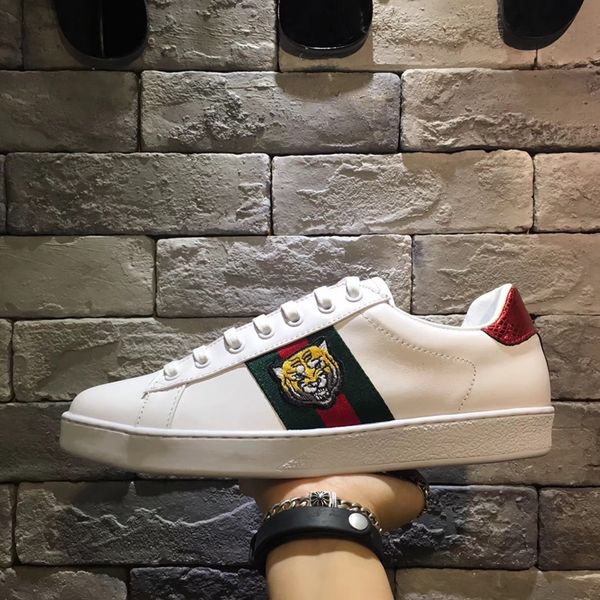 Fashion men women green red striped casual shoes embroidery tiger luxury brand shoes designer sneakers with top quality size 34-46
Fashion men women green red striped casual shoes embroidery tiger luxury brand shoes designer sneakers with top quality size 34-46
