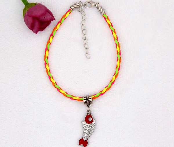 горячие продажи 50 шт. цинковый сплав падение глазури рыбья кость шарм кулон 20+5 см цвет плетеный канат браслет мода женщины ювелирные изде, Golden;silver
горячие продажи 50 шт. цинковый сплав падение глазури рыбья кость шарм кулон 20+5 см цвет плетеный канат браслет мода женщины ювелирные изде, Golden;silver