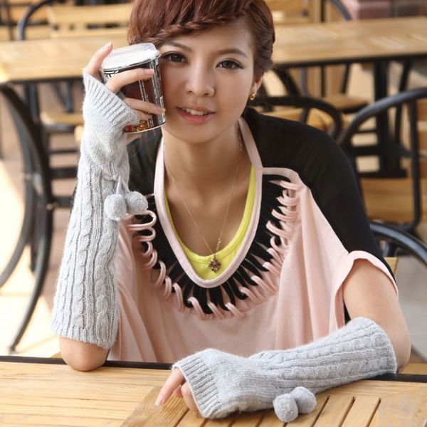 2018 winter knitted gloves extra long crochet fingerless gloves warm and comfortable knitted arm gloves 6 colors, Blue;gray
2018 winter knitted gloves extra long crochet fingerless gloves warm and comfortable knitted arm gloves 6 colors, Blue;gray