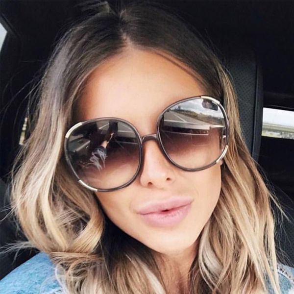 runbird oversize square sunglasses women 2018 brand designer metal decoration eyewear gradient sun glasses female uv400 5242r, White;black
runbird oversize square sunglasses women 2018 brand designer metal decoration eyewear gradient sun glasses female uv400 5242r, White;black