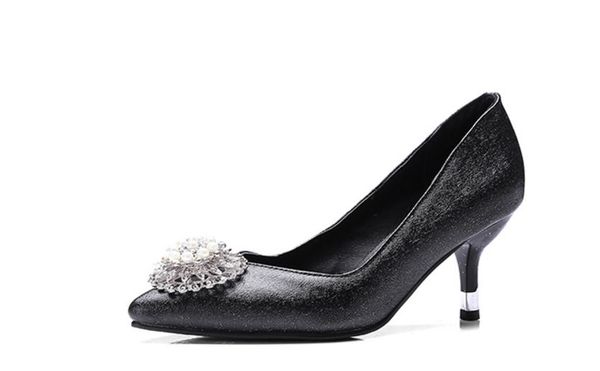 send spring and autumn new style water drill pointed end flower high heel shoes woman single shoes, Black
send spring and autumn new style water drill pointed end flower high heel shoes woman single shoes, Black