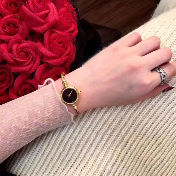 women bracelet watches women quartz wristwatch rose gold fashion watch for clock gift montre femme, Slivery;brown
women bracelet watches women quartz wristwatch rose gold fashion watch for clock gift montre femme, Slivery;brown