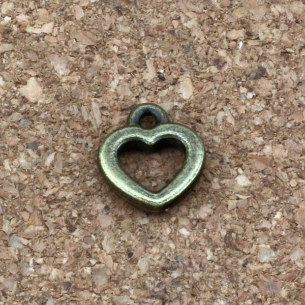 small open heart charm pendants 300pcs/ lots 10x12mm antique bronze alloy jewelry diy fit bracelets necklace earrings a-319, Bronze;silver
small open heart charm pendants 300pcs/ lots 10x12mm antique bronze alloy jewelry diy fit bracelets necklace earrings a-319, Bronze;silver