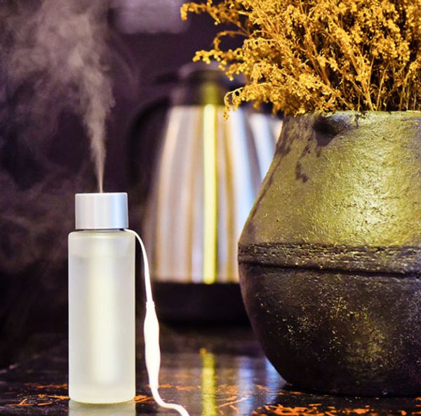 car humidifier air freshener frosted glass bottle humidifier mini usb car mounted small air purifier office humidification
car humidifier air freshener frosted glass bottle humidifier mini usb car mounted small air purifier office humidification